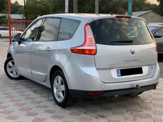 Renault Grand Scenic foto 6