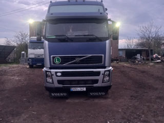 Volvo FH12 foto 1