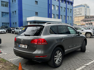 Volkswagen Touareg foto 3