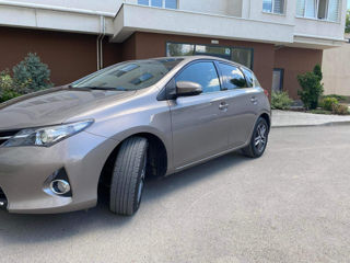 Toyota Auris foto 2