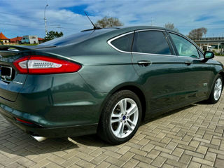 Ford Fusion foto 3