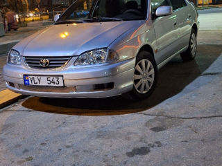 Toyota Avensis foto 7