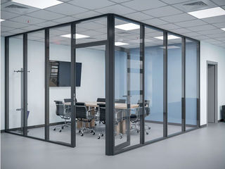 Pereti despartitor din PVC/aluminiu/sticla securizata.Перегородки из ПВХ/алюминия/стекла. foto 1