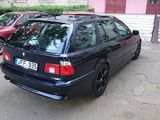 BMW 5 Series foto 4