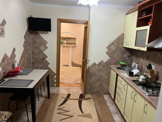 Apartament cu 2 camere, 60 m², Buiucani, Chișinău foto 5