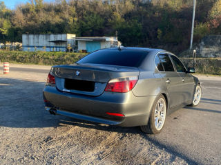 BMW 5 Series foto 4