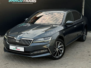 Skoda Superb foto 2