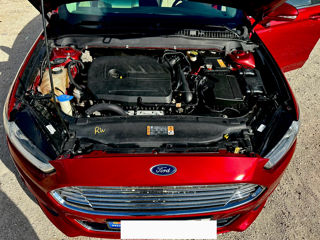 Ford Fusion foto 10