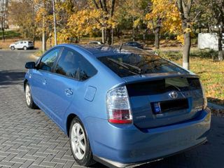 Toyota Prius foto 4