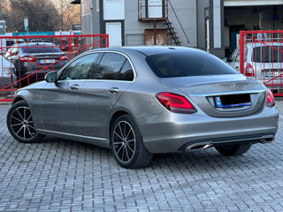 Mercedes C-Class foto 5