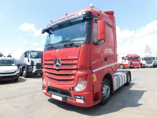 Mercedes Actros 1845