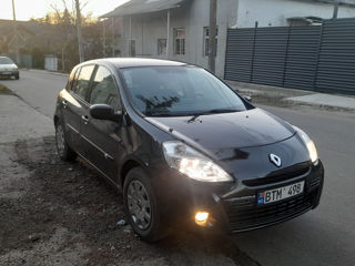 Renault Clio foto 2