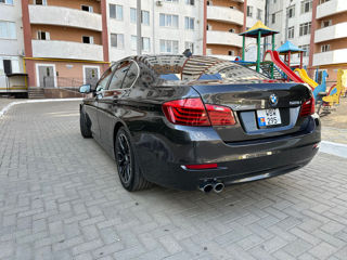 BMW 5 Series foto 3