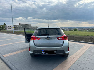 Toyota Auris foto 2