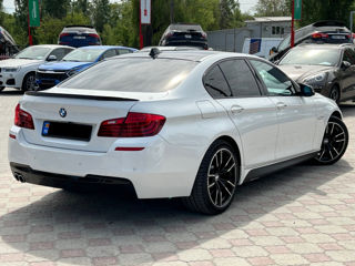 BMW 5 Series foto 4