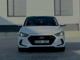 Hyundai Elantra foto 4