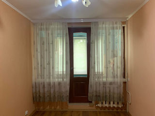 Apartament cu 4 camere, 93 m², Periferie, Ungheni foto 5