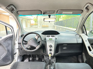 Toyota Yaris foto 4