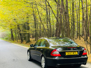 Mercedes E-Class foto 9