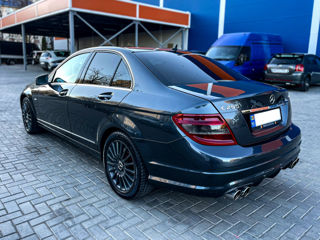 Mercedes C-Class foto 7