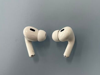 Vând airpods pro 2 (fără case)