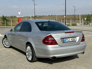 Mercedes E-Class foto 4