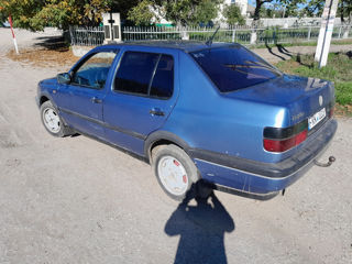 Volkswagen Vento foto 4