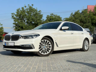 BMW 5 Series foto 1