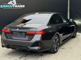 BMW 5 Series foto 4