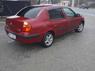 Renault Clio фото 7