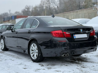 BMW 5 Series foto 4