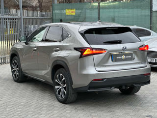 Lexus NX Series foto 4