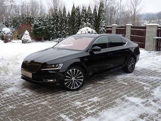 Skoda Superb foto 1