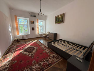 Ap. 3 cam., 90 м², 1/2 et.