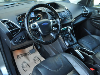 Ford Kuga foto 8