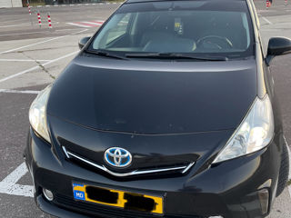 Toyota Prius + foto 2