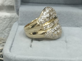 Женское золотое кольцо 585 пробы. Inel din aur 585.9.5gr. foto 1