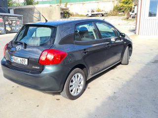 Toyota Auris foto 4