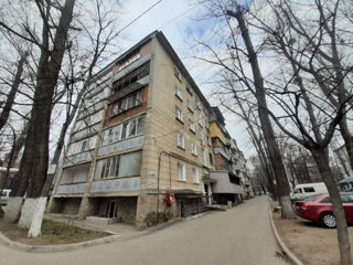 3-х комнатная квартира, 64 м², Буюканы, Кишинёв
