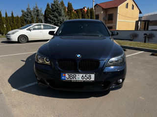 BMW 5 Series foto 2