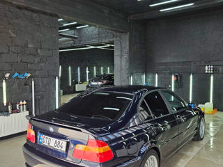 BMW 3 Series foto 2