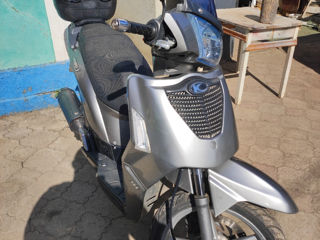 Kymco People's 125 foto 2