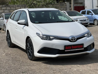 Toyota Auris foto 2