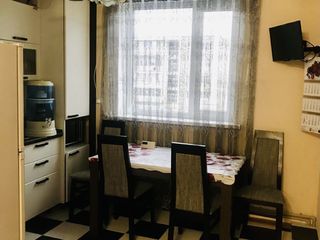 Apartament cu 3 camere, 67 m², Periferie, Ocnița foto 3