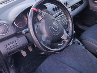 Mazda 2 foto 4