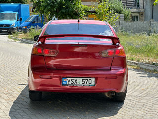 Mitsubishi Lancer foto 4