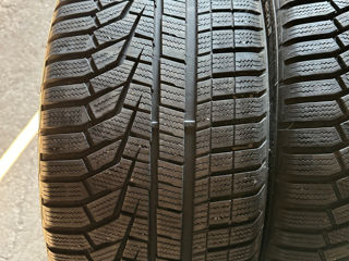 2X 245 / 40 R19 iarna foto 2