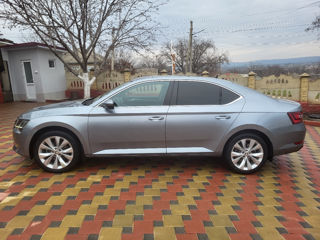 Skoda Superb foto 8