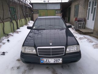 Mercedes C Class foto 1