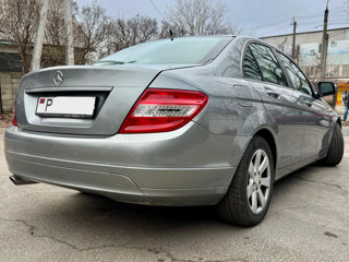 Mercedes C-Class foto 5